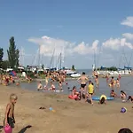 펜션 Balatontourist Fuered-1 By Interhome